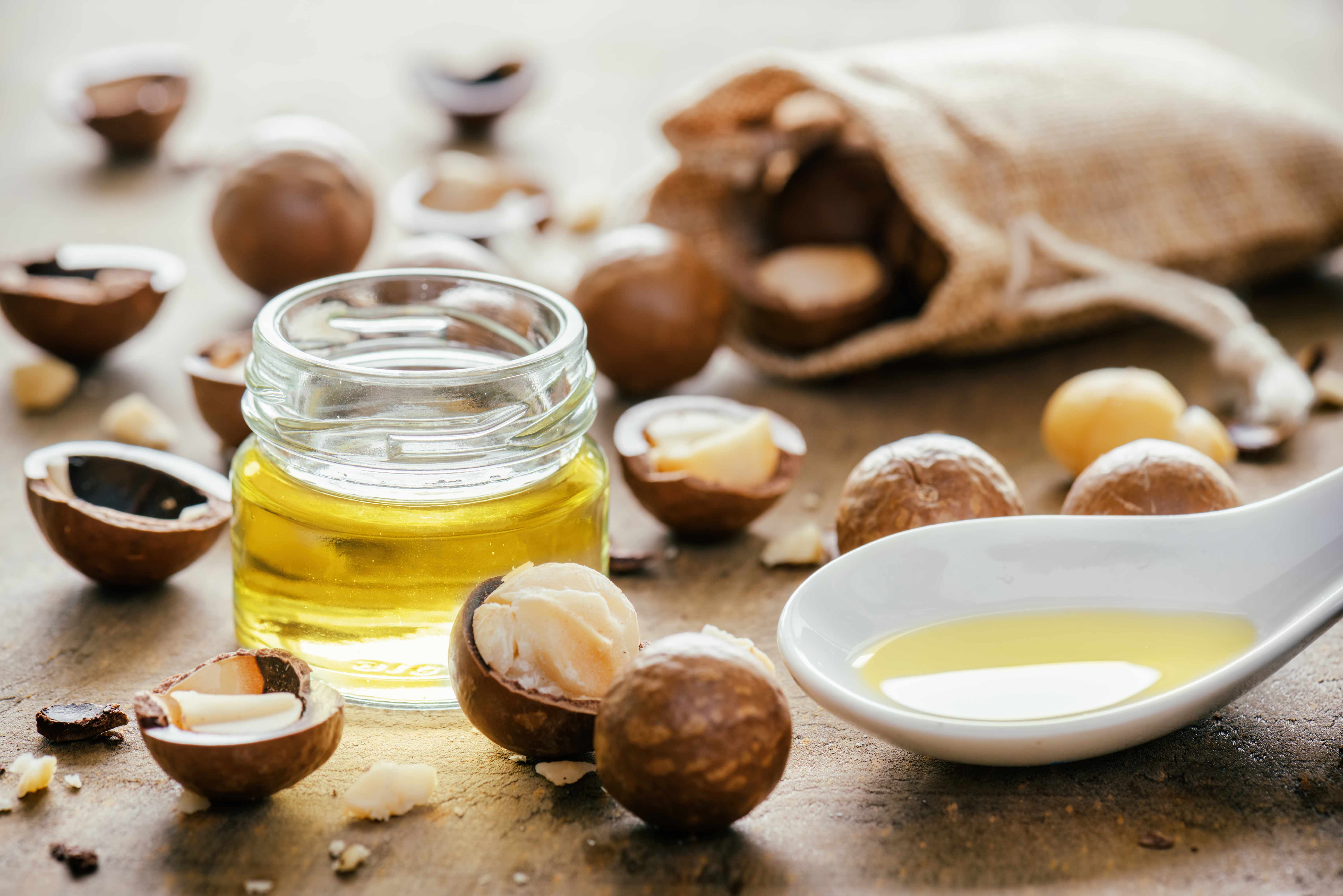 Razón 2: ayudan a reducir el colesterol ya que aportan ácidos grasos Omega-3.