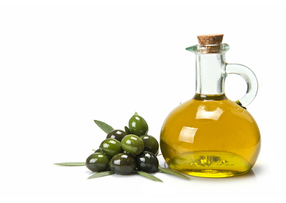 Aceite de oliva extra virgen: El aceite de oliva, por su parte, es rico en ácido oléico y, al igual que el aguacate, nos beneficia en la saciedad.