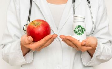 Toma menos vitaminas y come más verduras