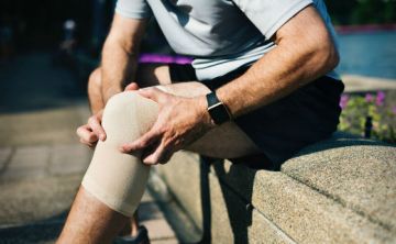 La función principal del implante de rodilla es quitar el dolor