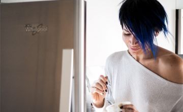 ¿Por qué levantarte a comer de madrugada es peligroso?