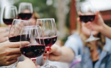 El vino tinto ayuda a cuidar el peso y la salud