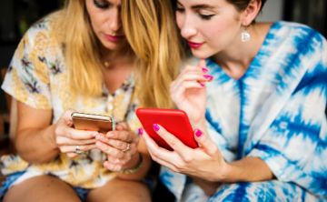 Uso prolongado de redes sociales puede afectar salud mental